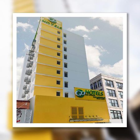Go Hotels Timog Quezon City Bagian luar foto
