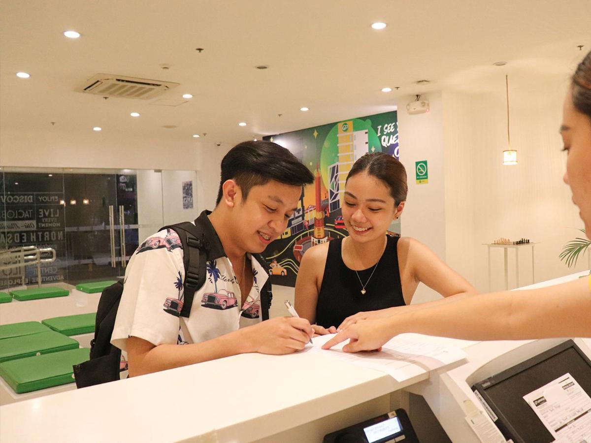 Go Hotels Timog Quezon City Bagian luar foto