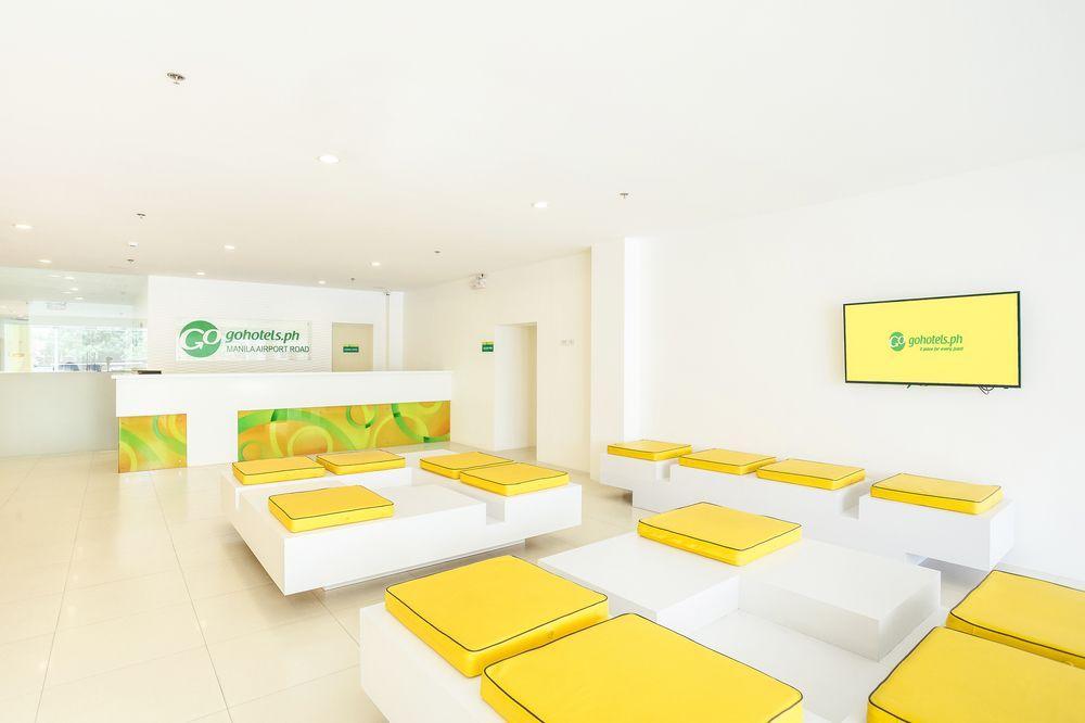Go Hotels Timog Quezon City Bagian luar foto