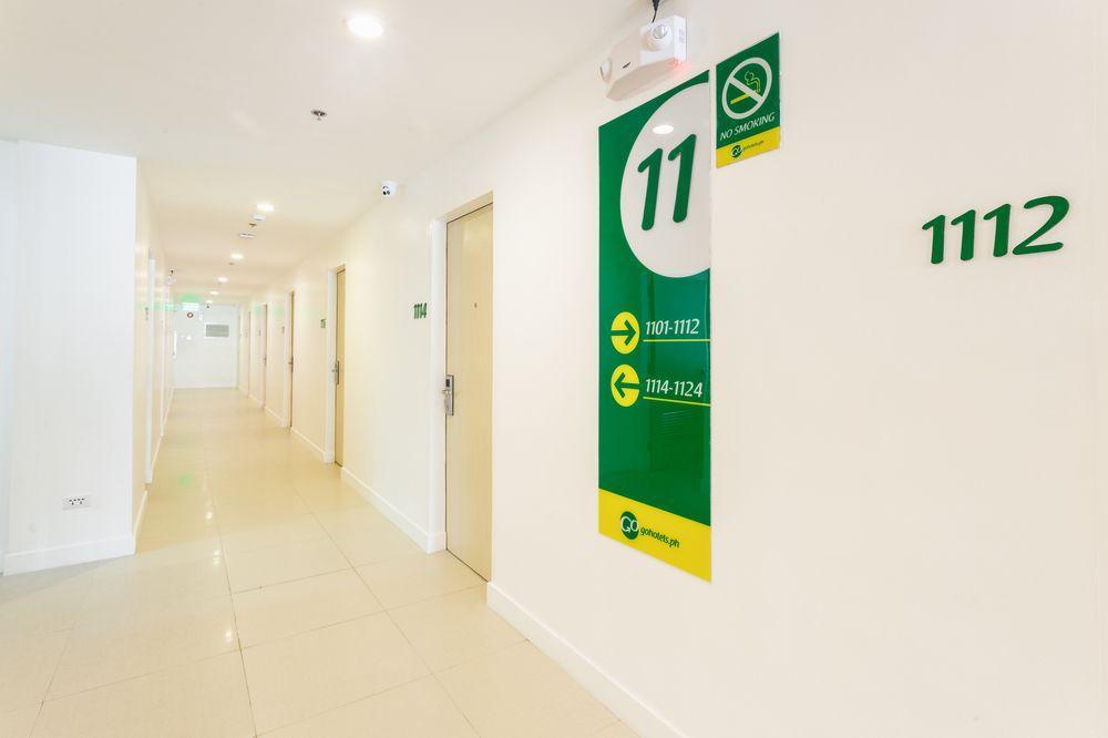 Go Hotels Timog Quezon City Bagian luar foto