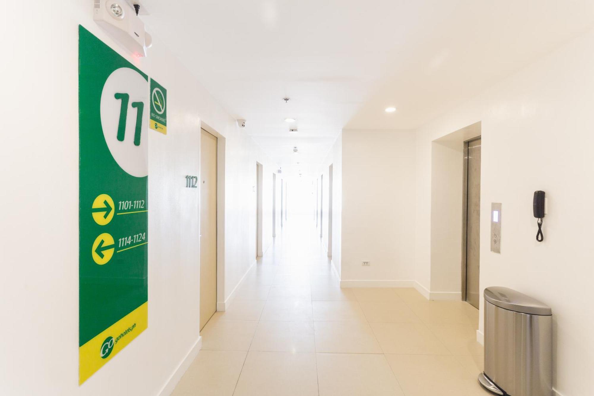 Go Hotels Timog Quezon City Bagian luar foto